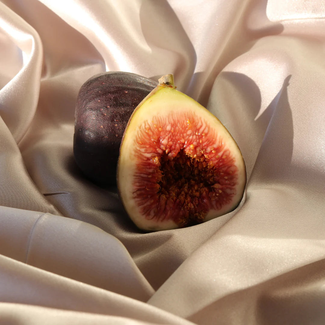 DORADO | Vela especiada de cera de coco natural de pera e higo